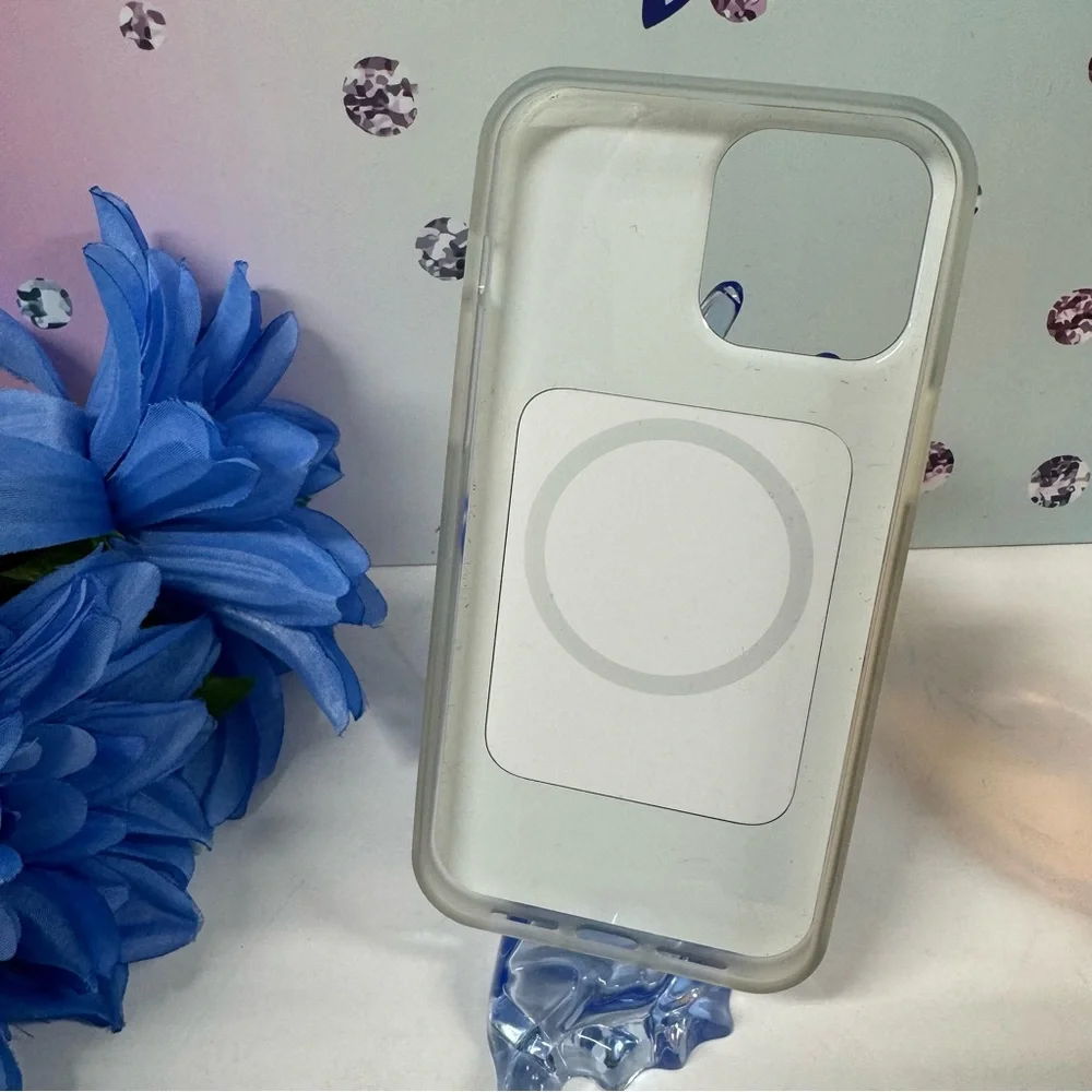 NIB PHONE POCKET + 2 IPHONE 12 PRO MAX CASES
